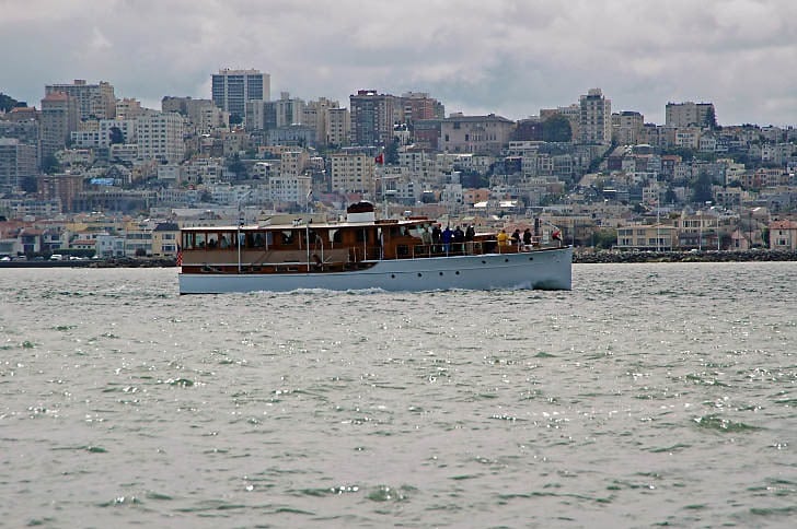 'Linmar' Cruising the San Francisco Shore