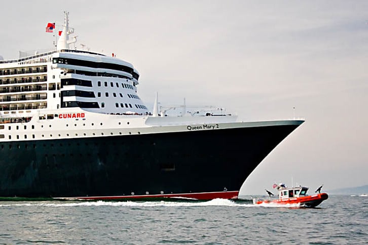 Queen Mary 2 Bow
