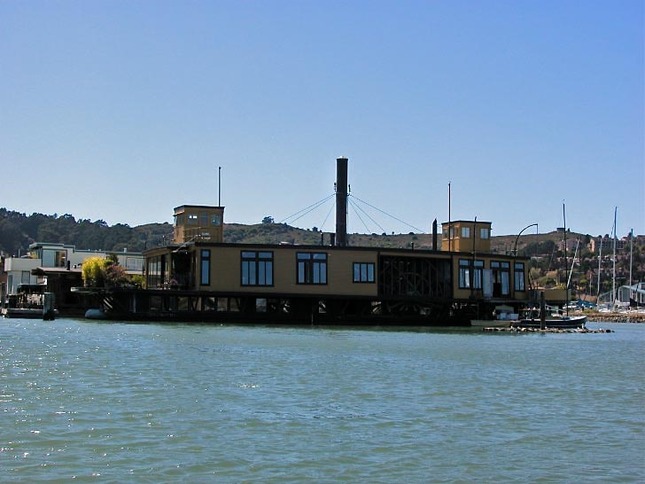 The Yellow Ferry Houseboat